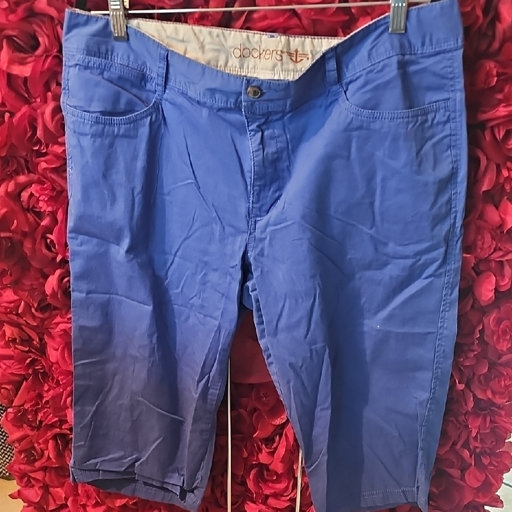 Dockers Women's Blue Capri Pants Size 14